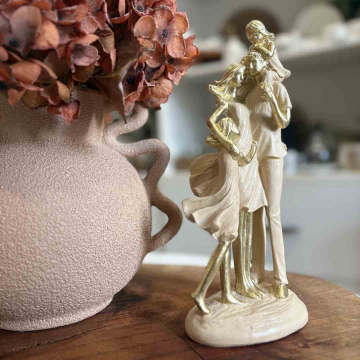 Estatueta Família com 2 meninas