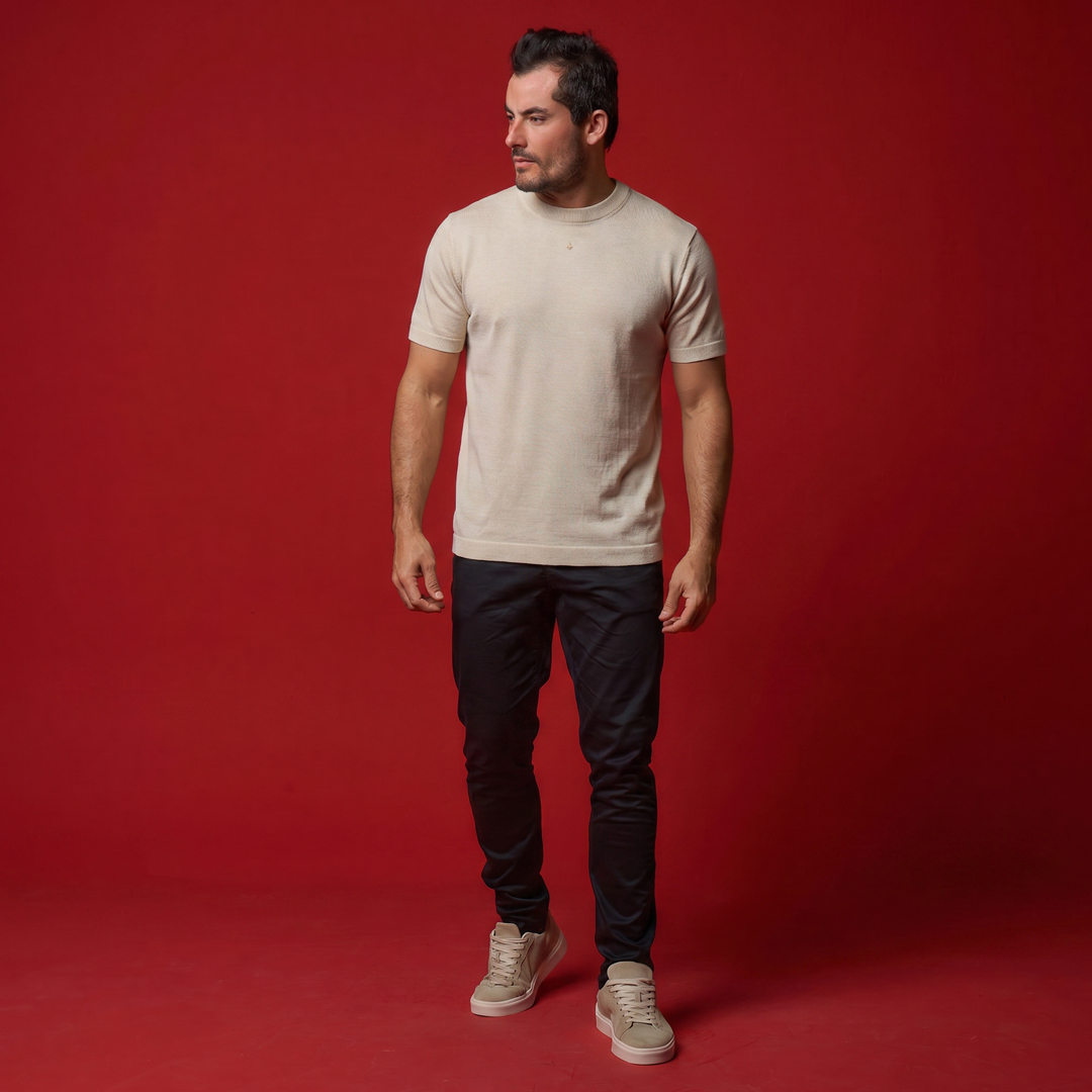 T-Shirt Masculina em Tricot Gola O Slim Aero