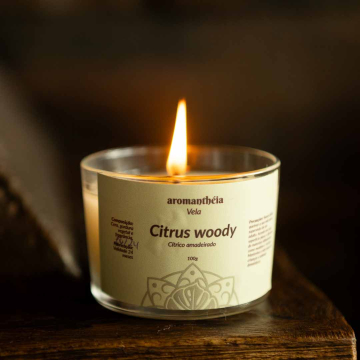 VELA AROMÁTICA CITRUS WOODY 100g