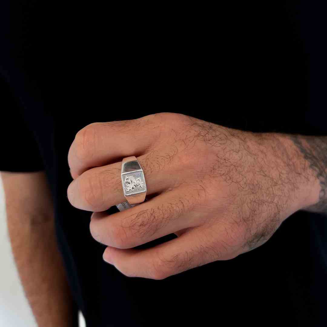 Anel Quadrado São Jorge