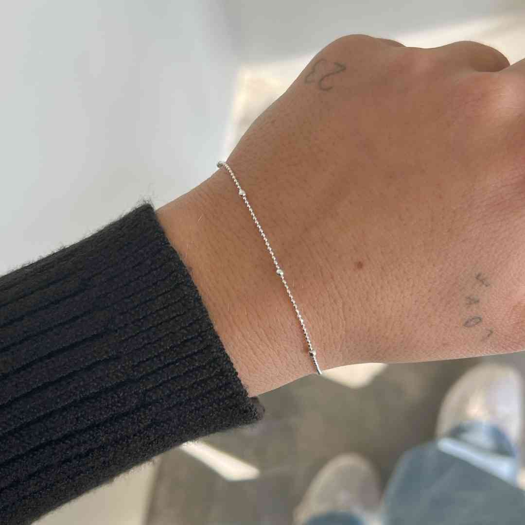 Pulseira bolinhas e esferas