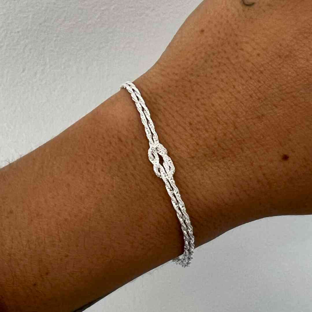 Pulseira 2 fios nó
