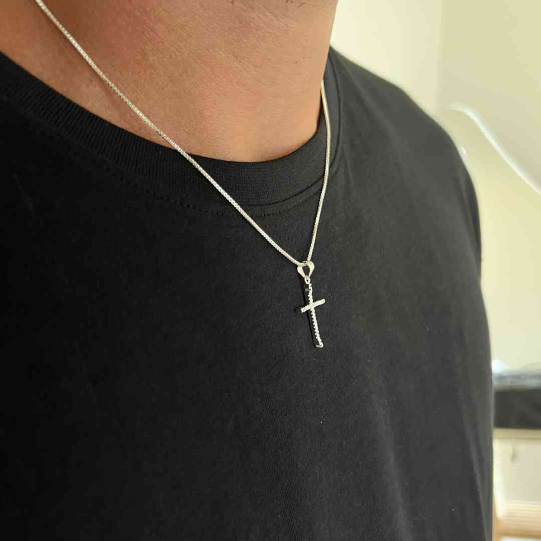 Pingente Cruz Cravejada M