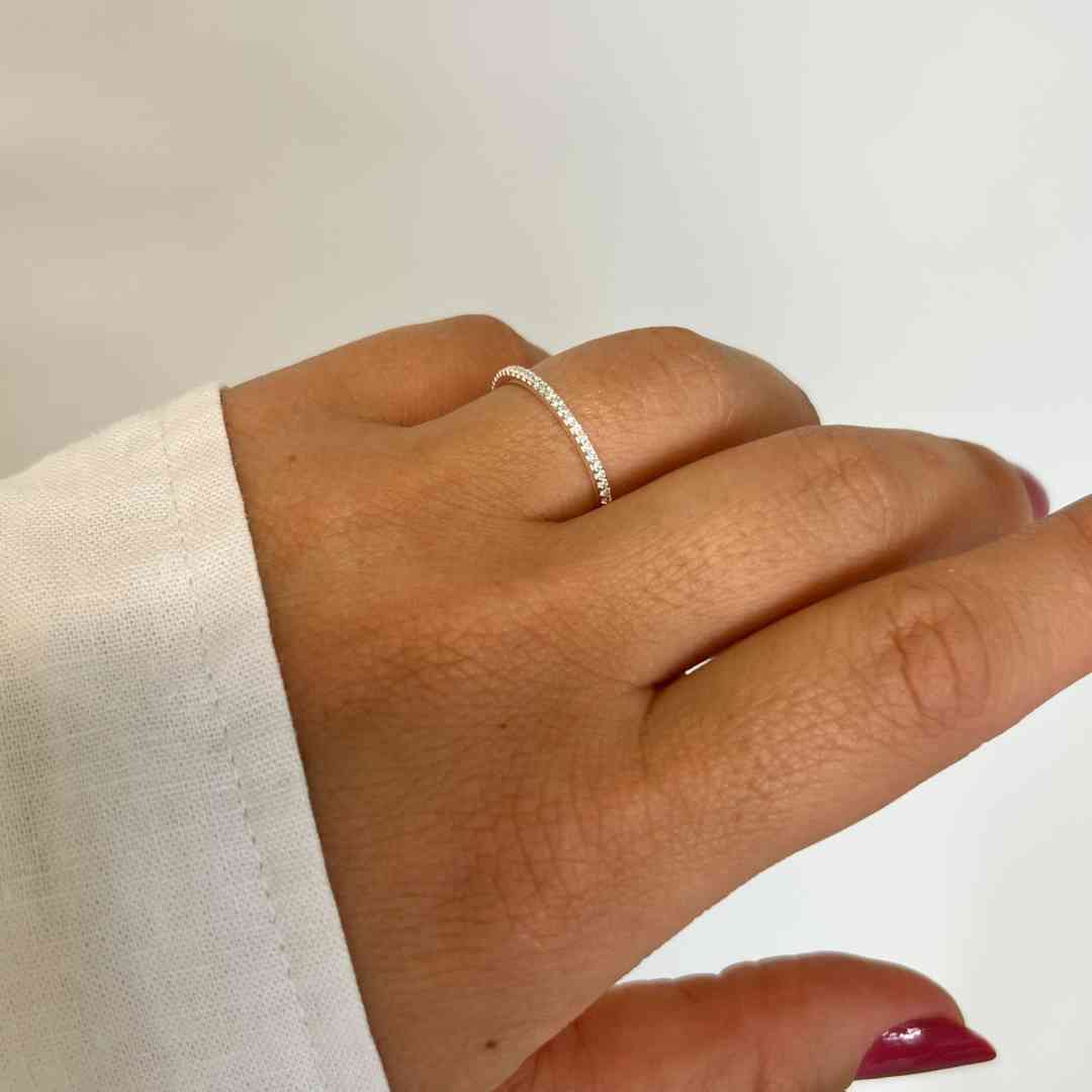 Anel Aparador Fino Aro Cravejado