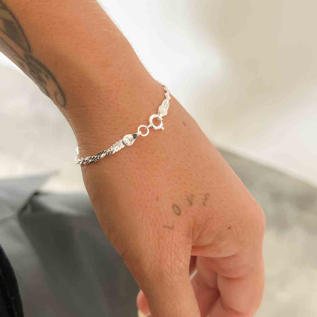 Pulseira 3 fios Brilhosa