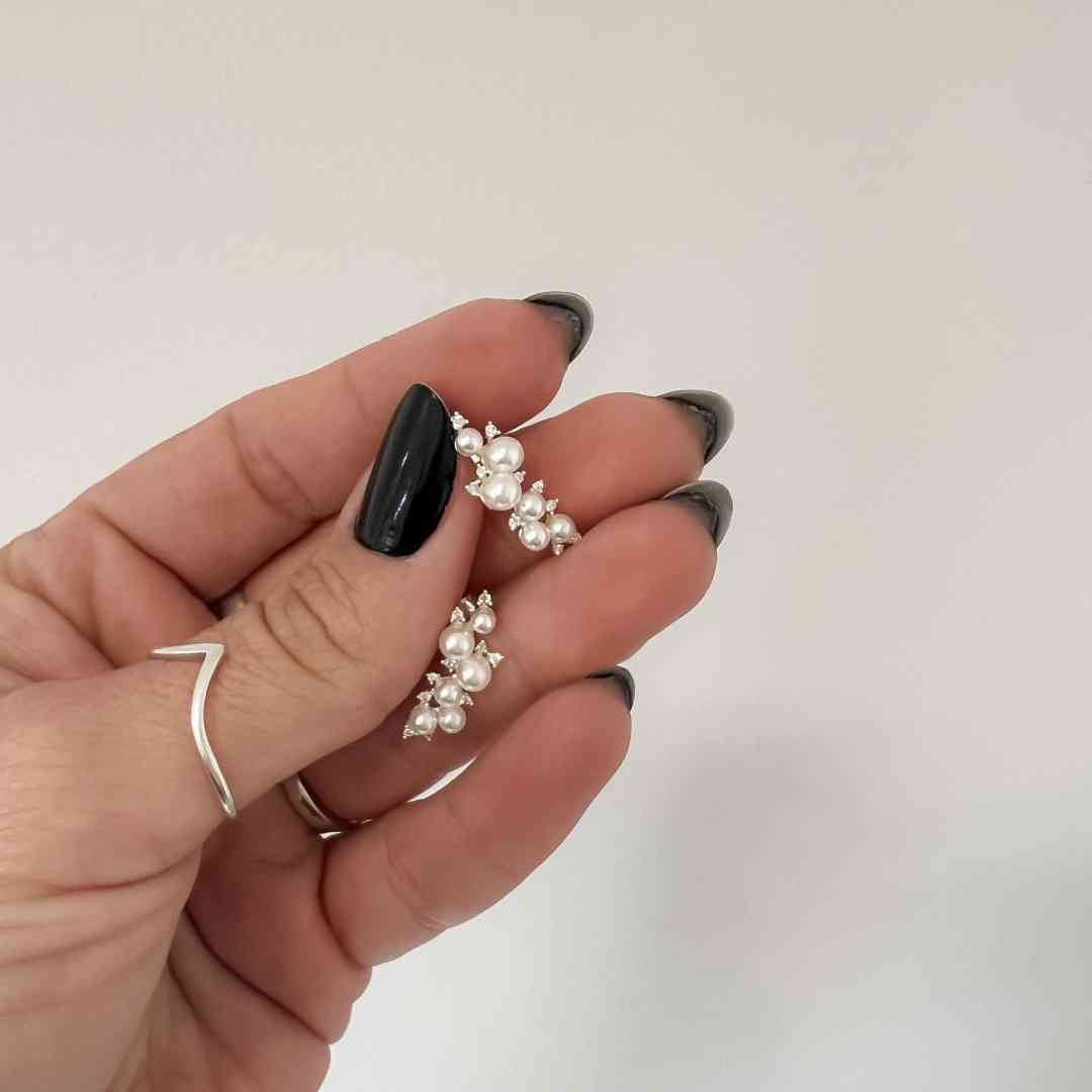 Brinco Ear Cuff Pérolas e Zircônias