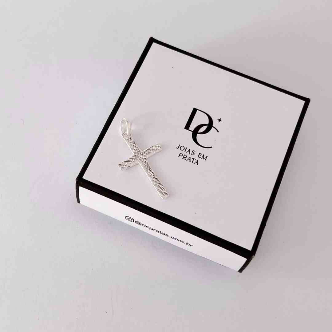 Pingente Crucifíxo detalhado