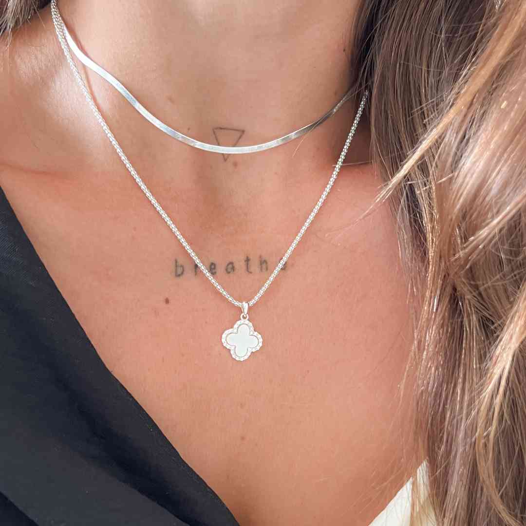 Pingente Trevo Pérola