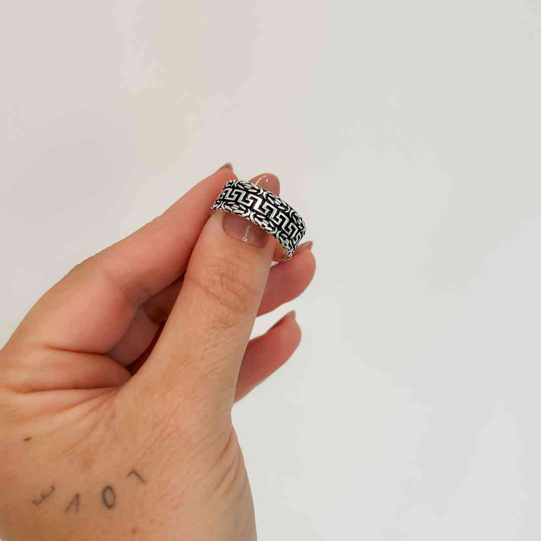 Anel Detalhado Largo