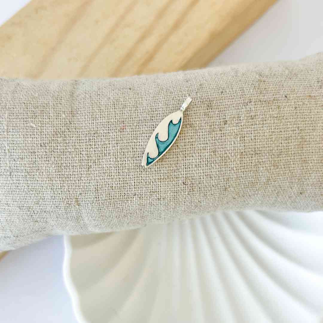 Pingente Prancha Resinada