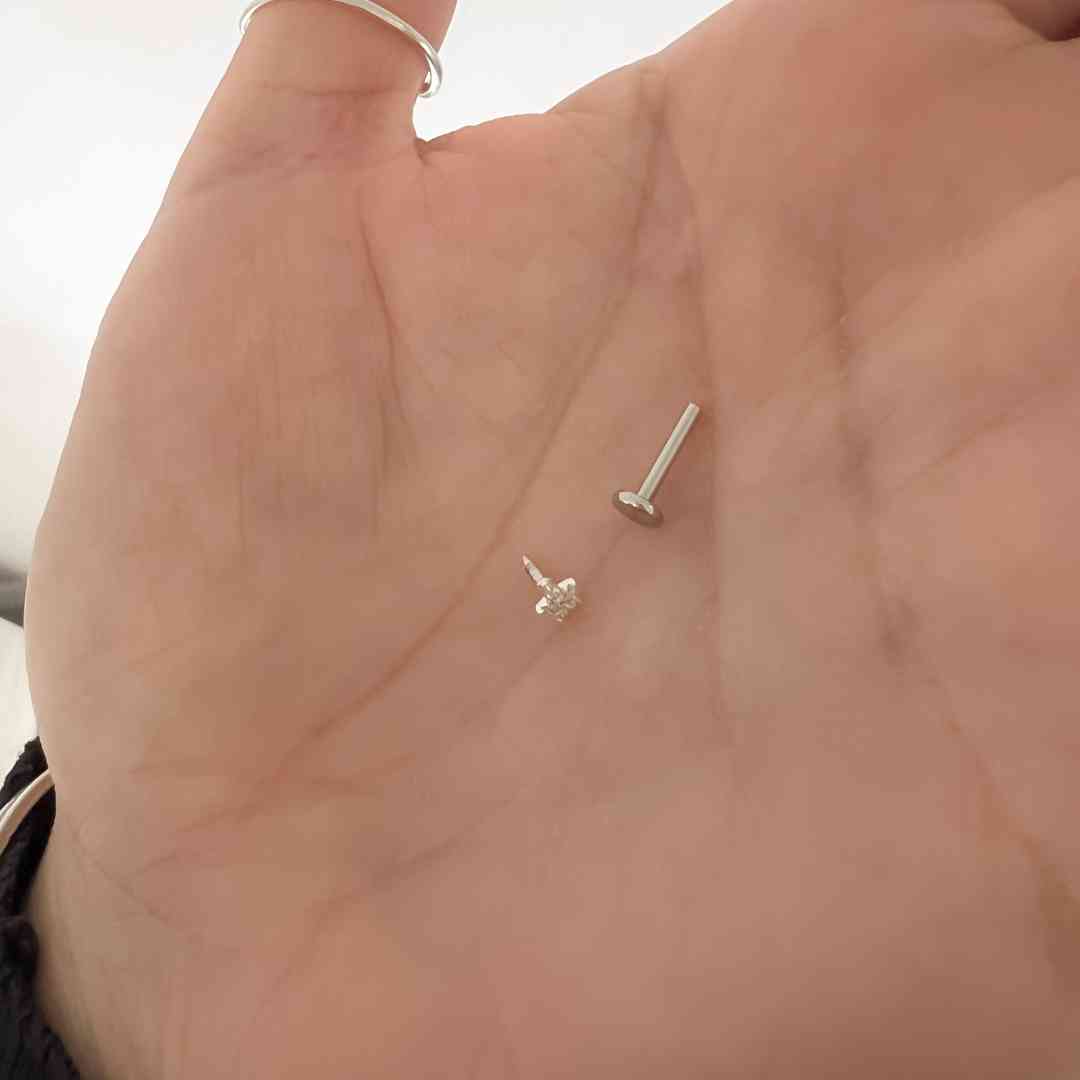 Piercing Haste Reta Estrela Cravejada
