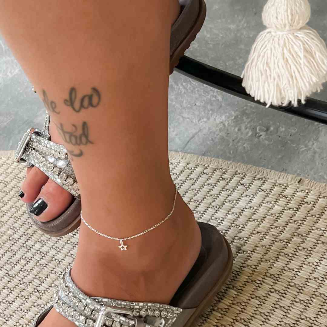 Tornozeleira Pingente Estrela Vazada