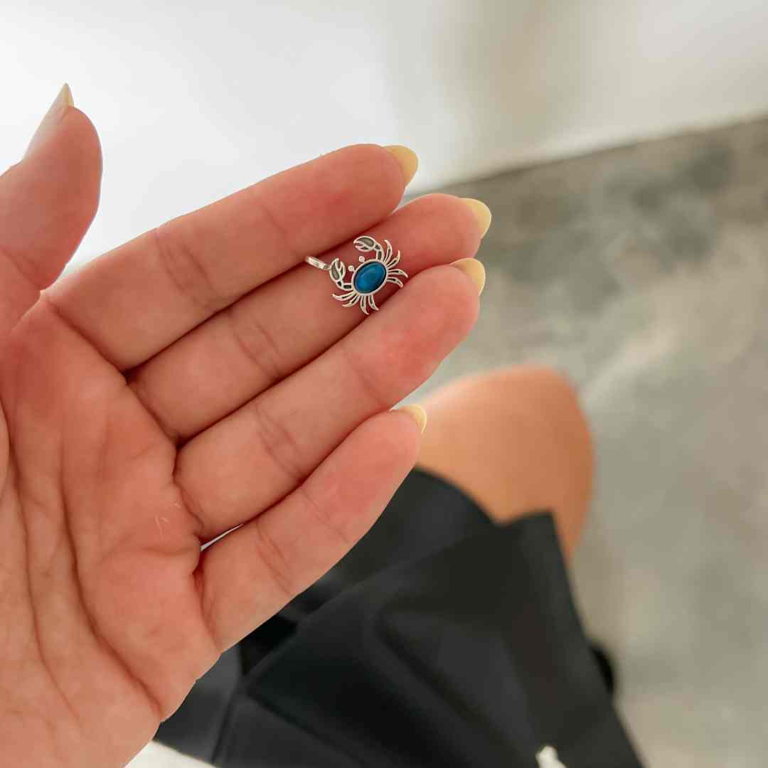 Pingente Caranguejo Pedra Natural Apatita Azul