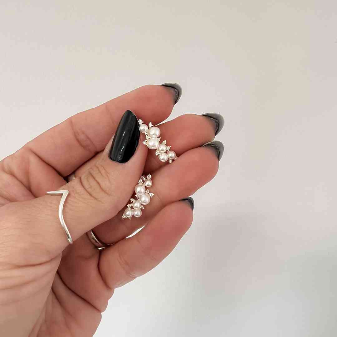 Brinco Ear Cuff Pérolas e Zircônias