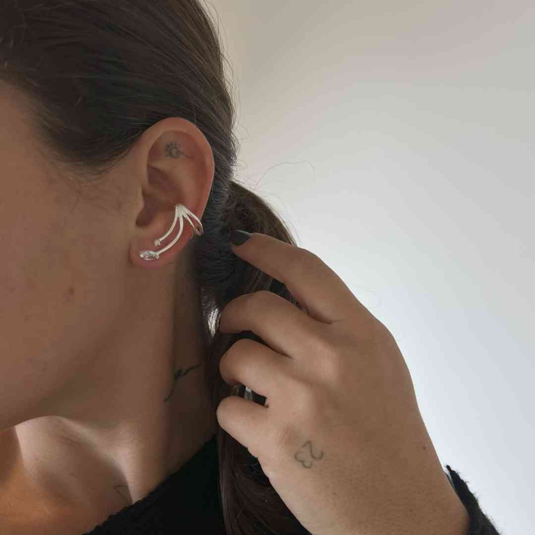 Brinco earcuff 4 fios