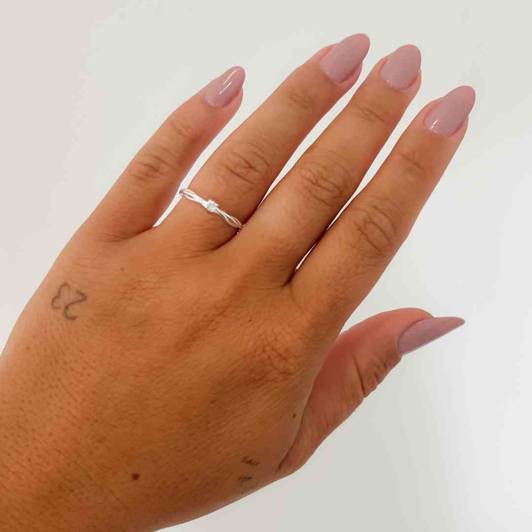 Anel Solitário 3 aros torcidos