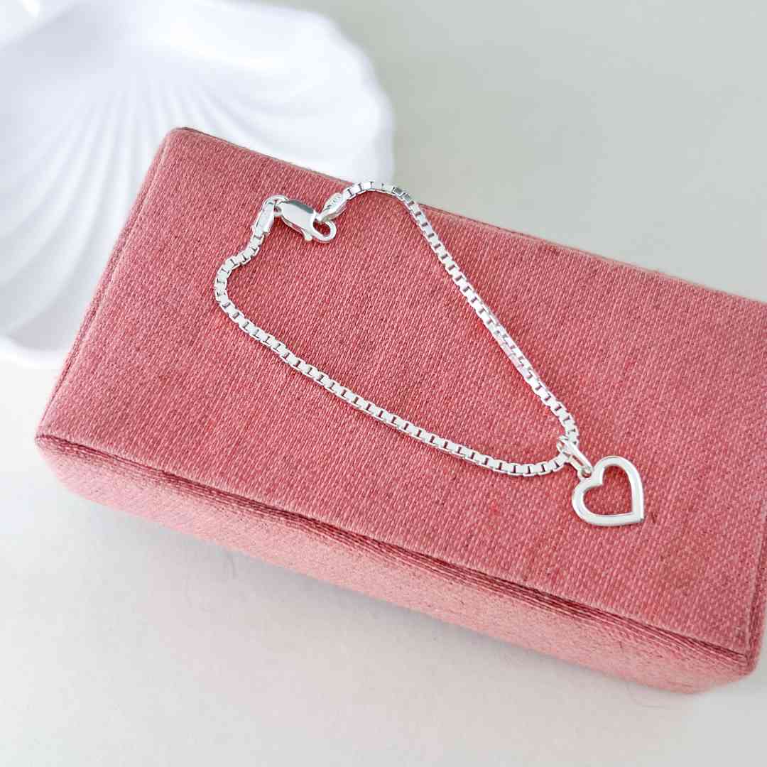 Pingente Coração Vazado Liso