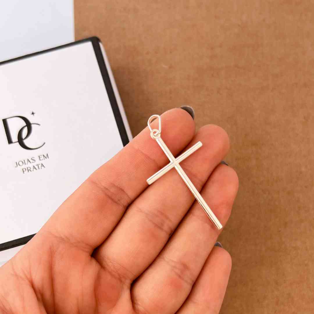Pingente crucifíxo liso G