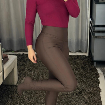 Calça Prada efeito lipo 