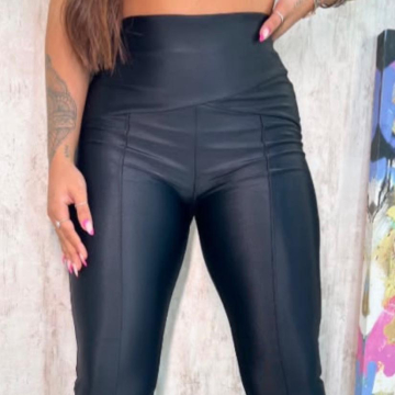 Calça Prada efeito lipo 