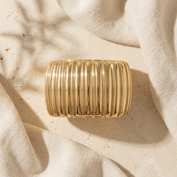 BRACELETE MAXI ONDAS LISO - COLECAO MAXIMALISTA BAN. DOURADO
