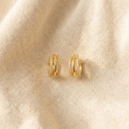 BRINCO COM ZIRCONIA 13 MM FOLH. OURO