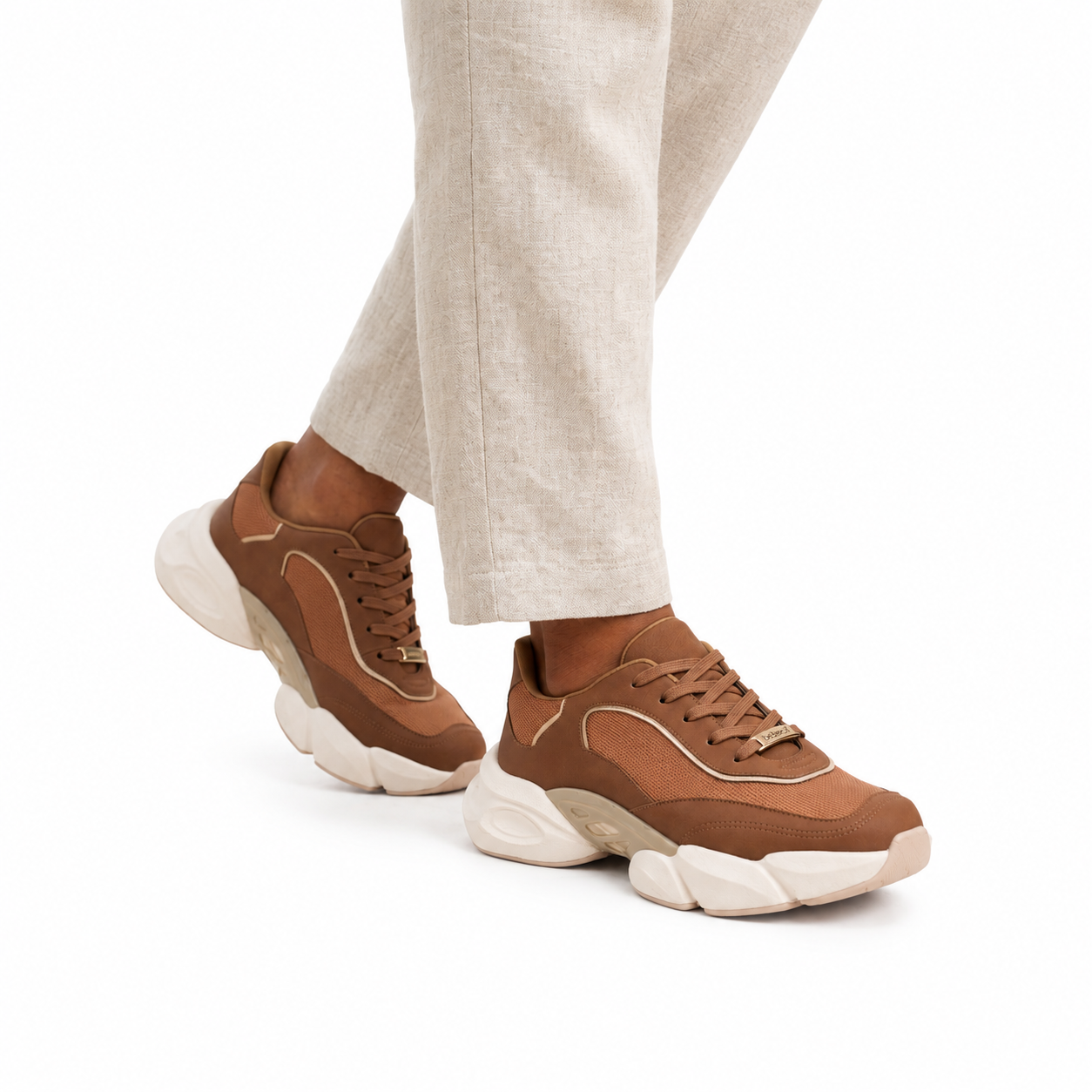 Tênis Casual Feminino em Couro Jogging