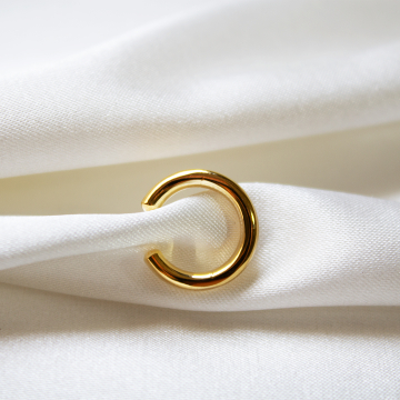 Tune - Piercing Fake banhado a ouro 18k