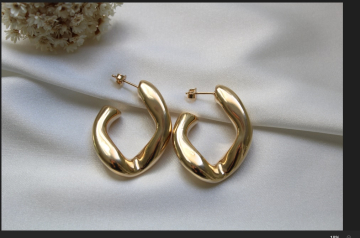 Melk - Brinco banhado a ouro 18k