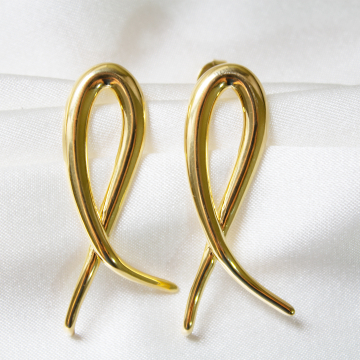 St. Moritz - Brinco banhado a ouro 18k