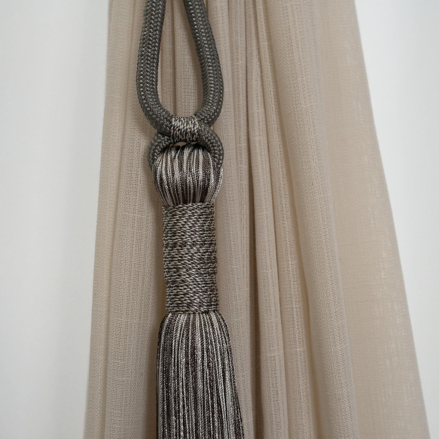 BRAÇADEIRA PARA CORTINA ELEGANCE CINZA MESCLA
