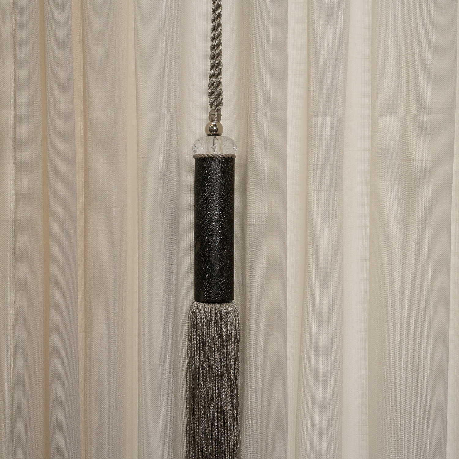 BRAÇADEIRA  PARA CORTINA CINZA