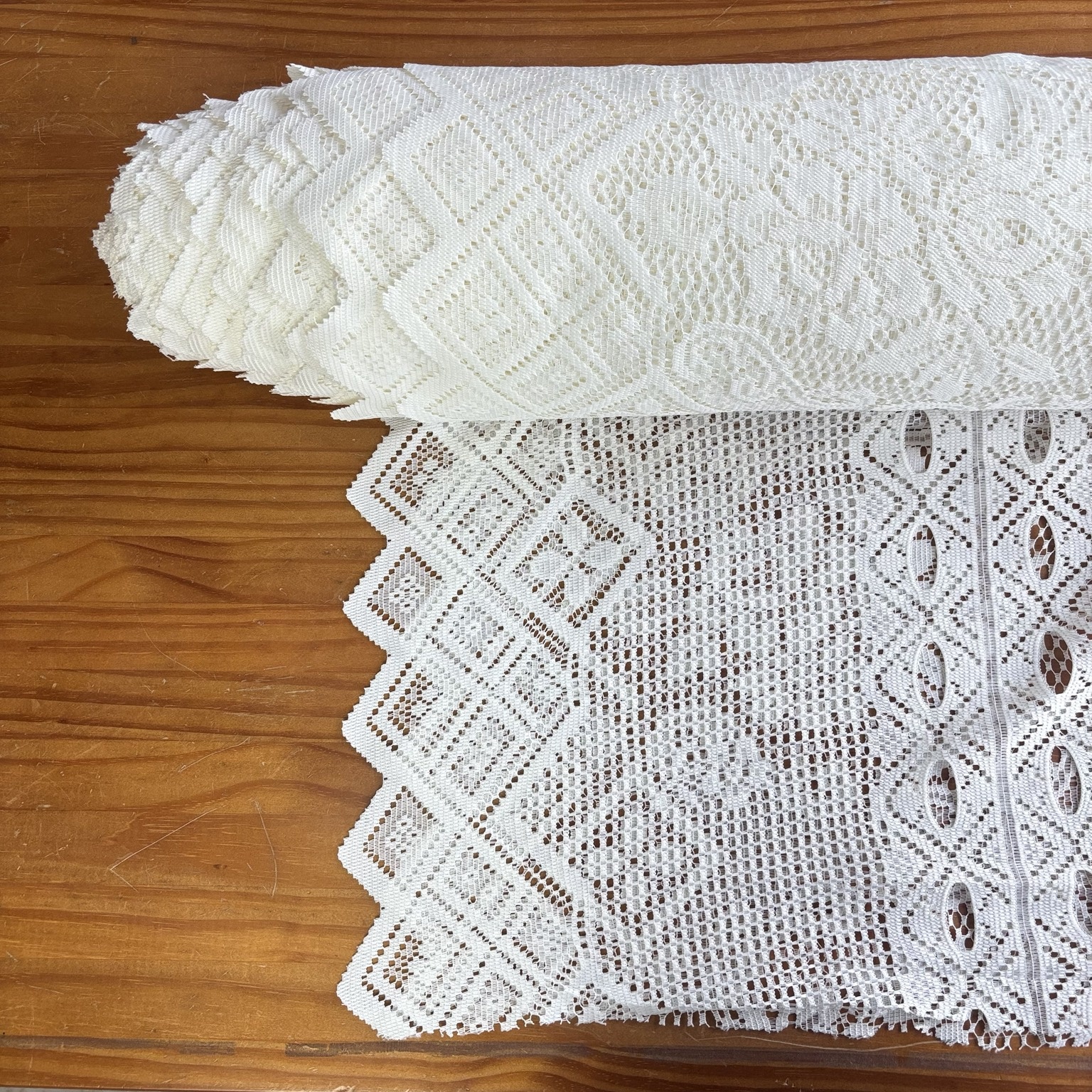 RENDA PORTUGUESA BEGE ROSA 1.50