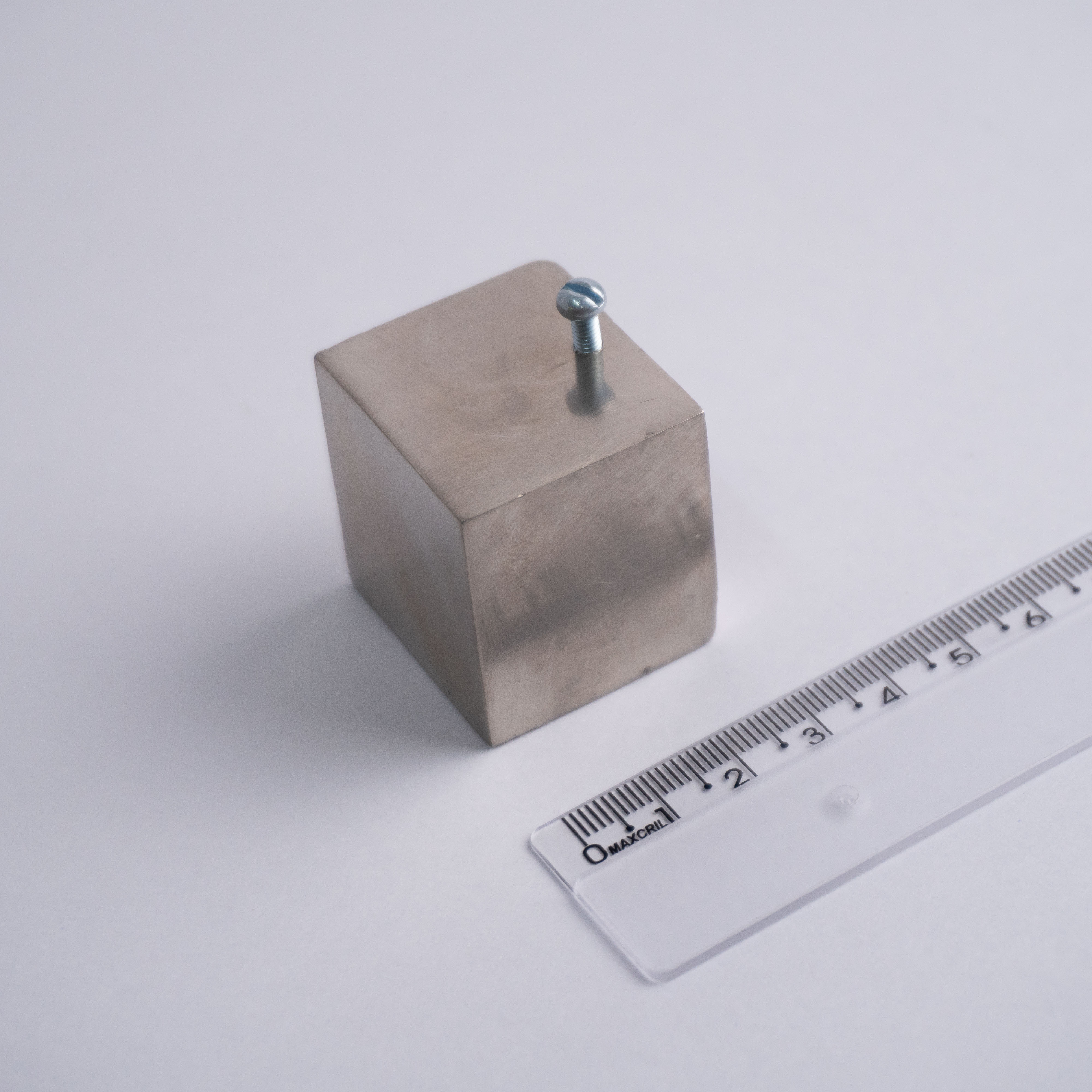 PONTEIRA PARA VARÃO DE  28mm TAMPA QUADRADA