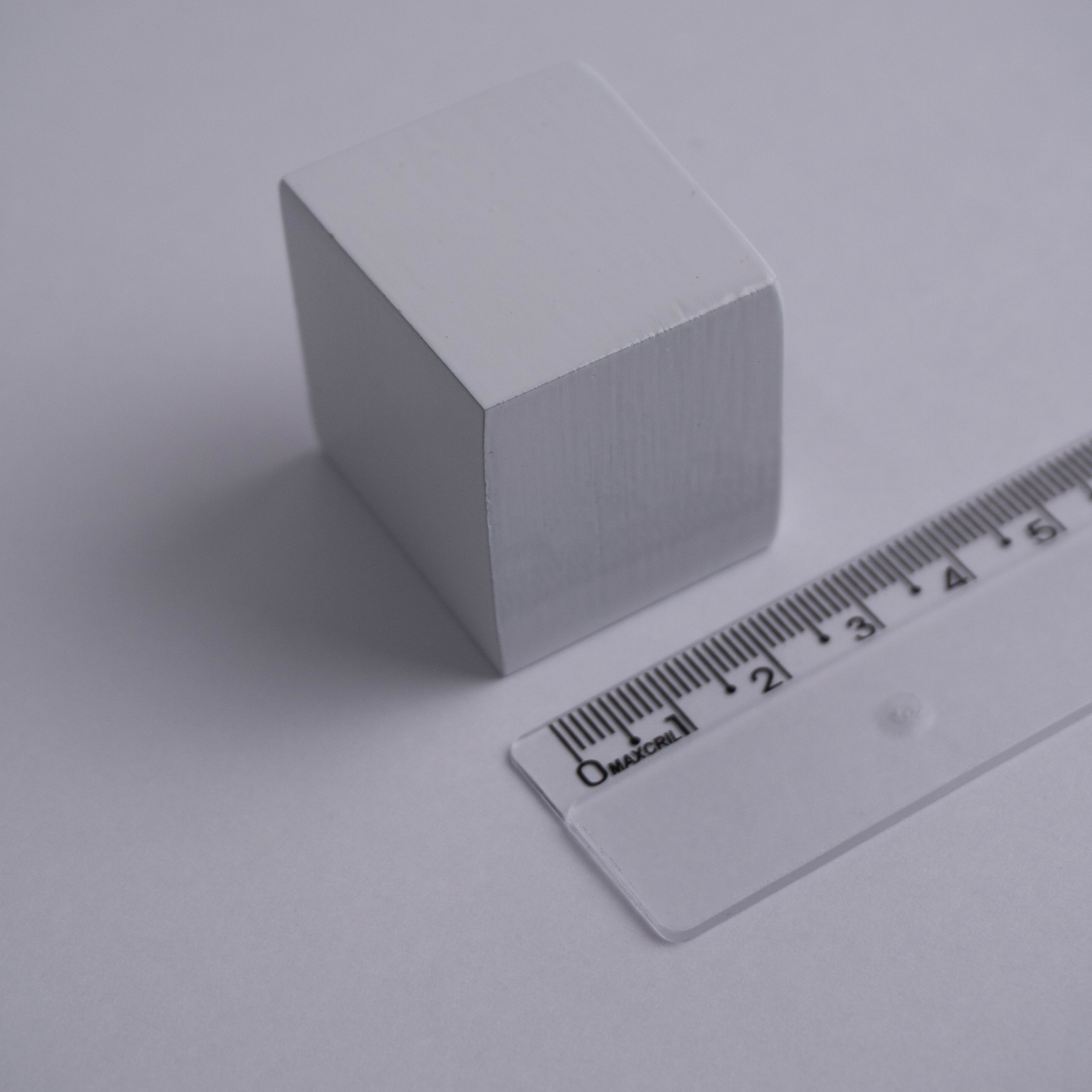 PONTEIRA PARA VARÃO DE  28mm TAMPA QUADRADA