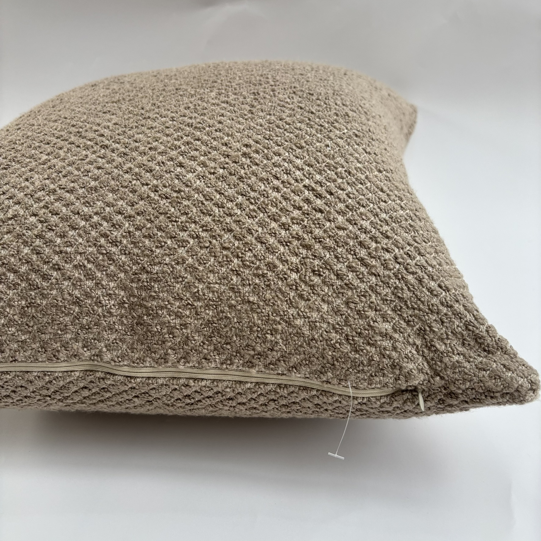 CAPA PARA ALMOFADA BOUCLÊ BEGE