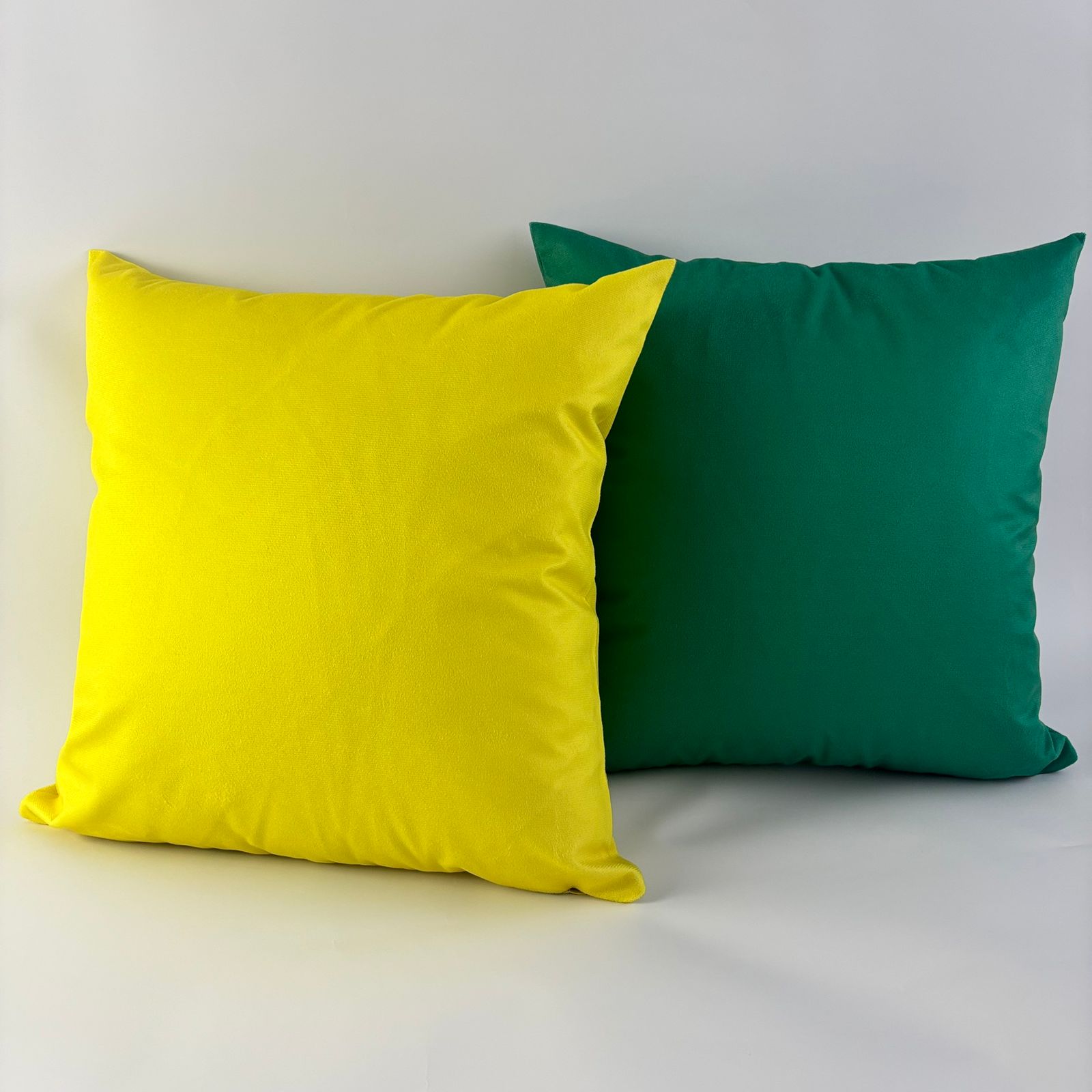 CAPAS DE ALMOFADA VERDE E AMARELO 