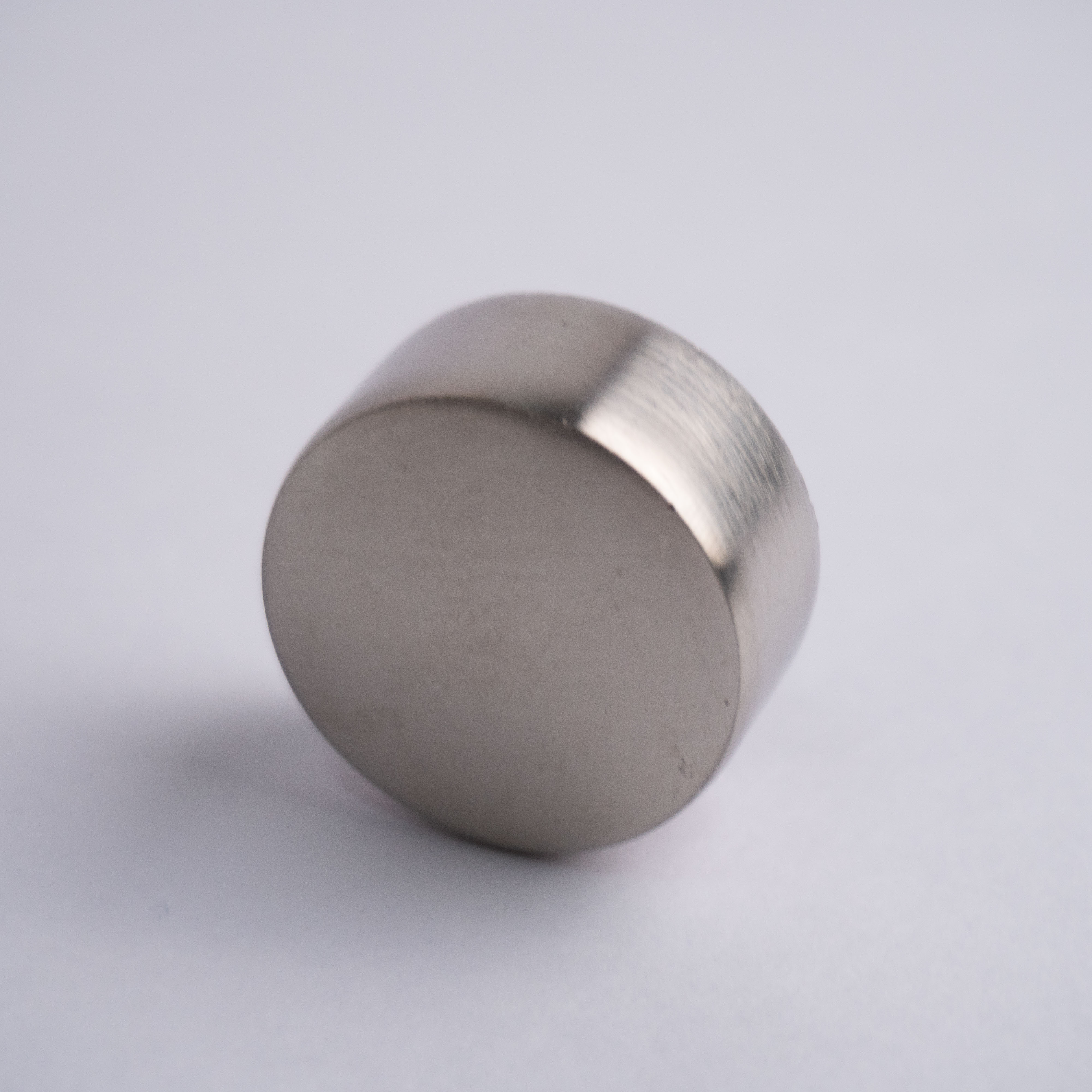 PONTEIRA PARA VARÃO DE 28mm TAMPA REDONDA