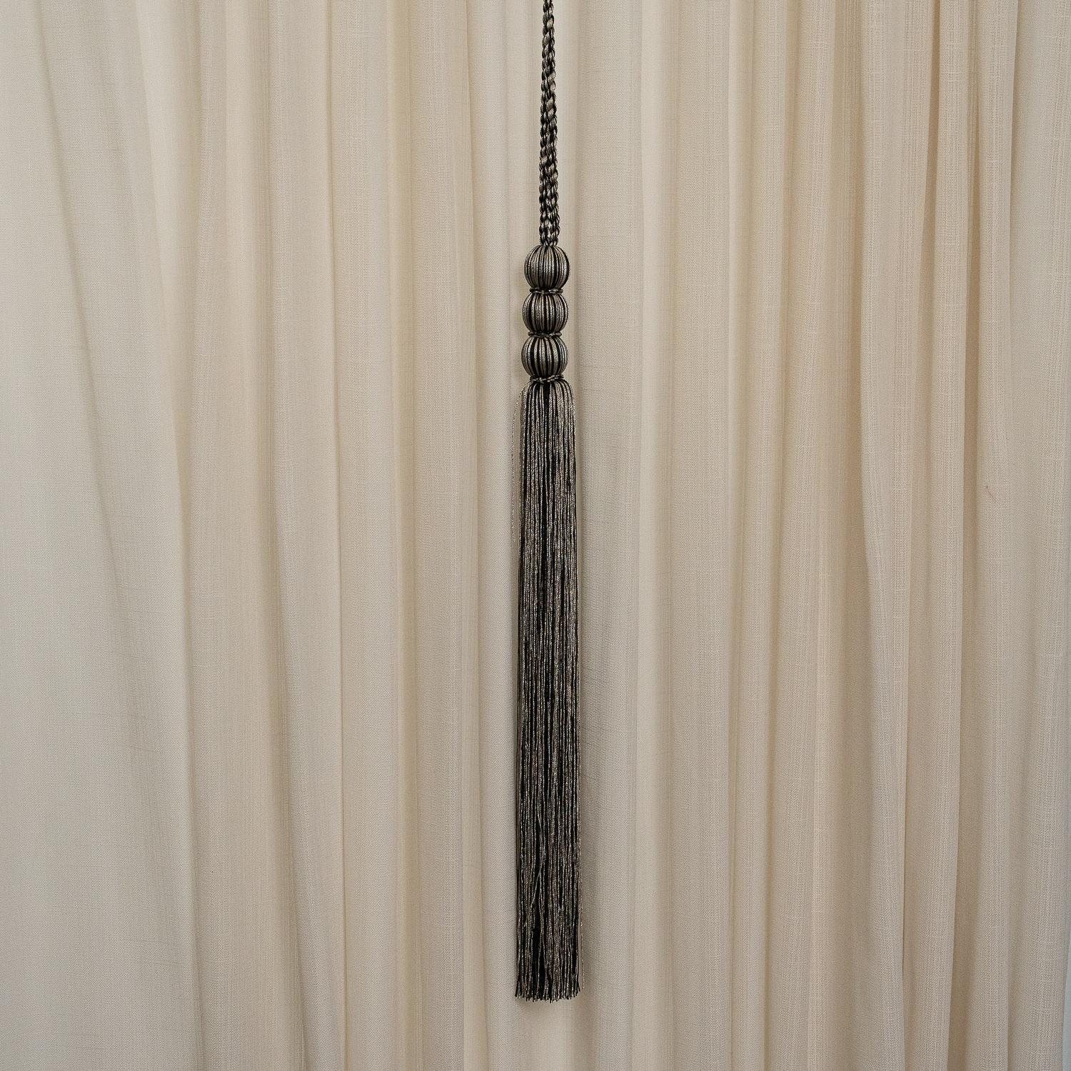 BRAÇADEIRA / PINGENTE PARA CORTINA PRETO MESCLA