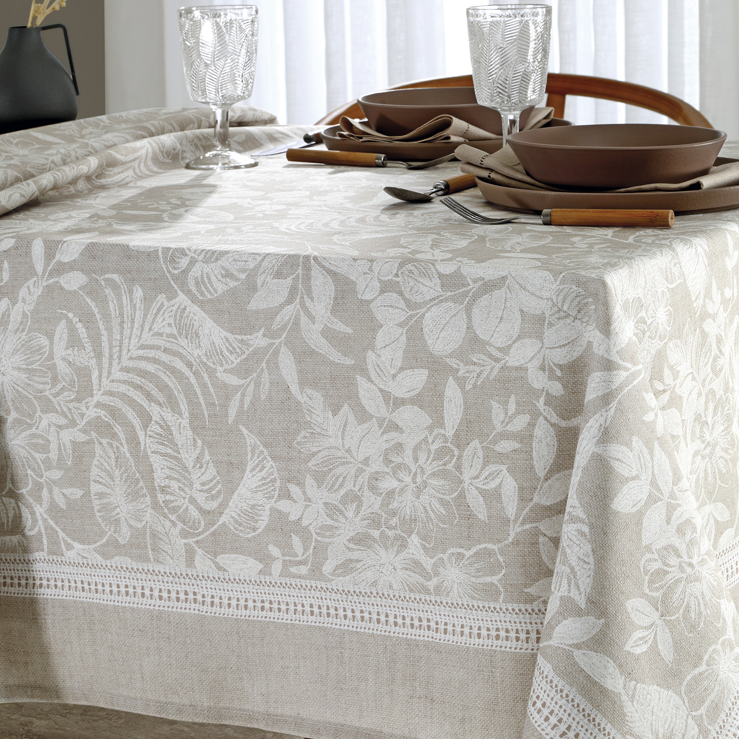 TOALHA DE MESA 6 LUGARES 1.40X2.10 CLEAN RENOVA