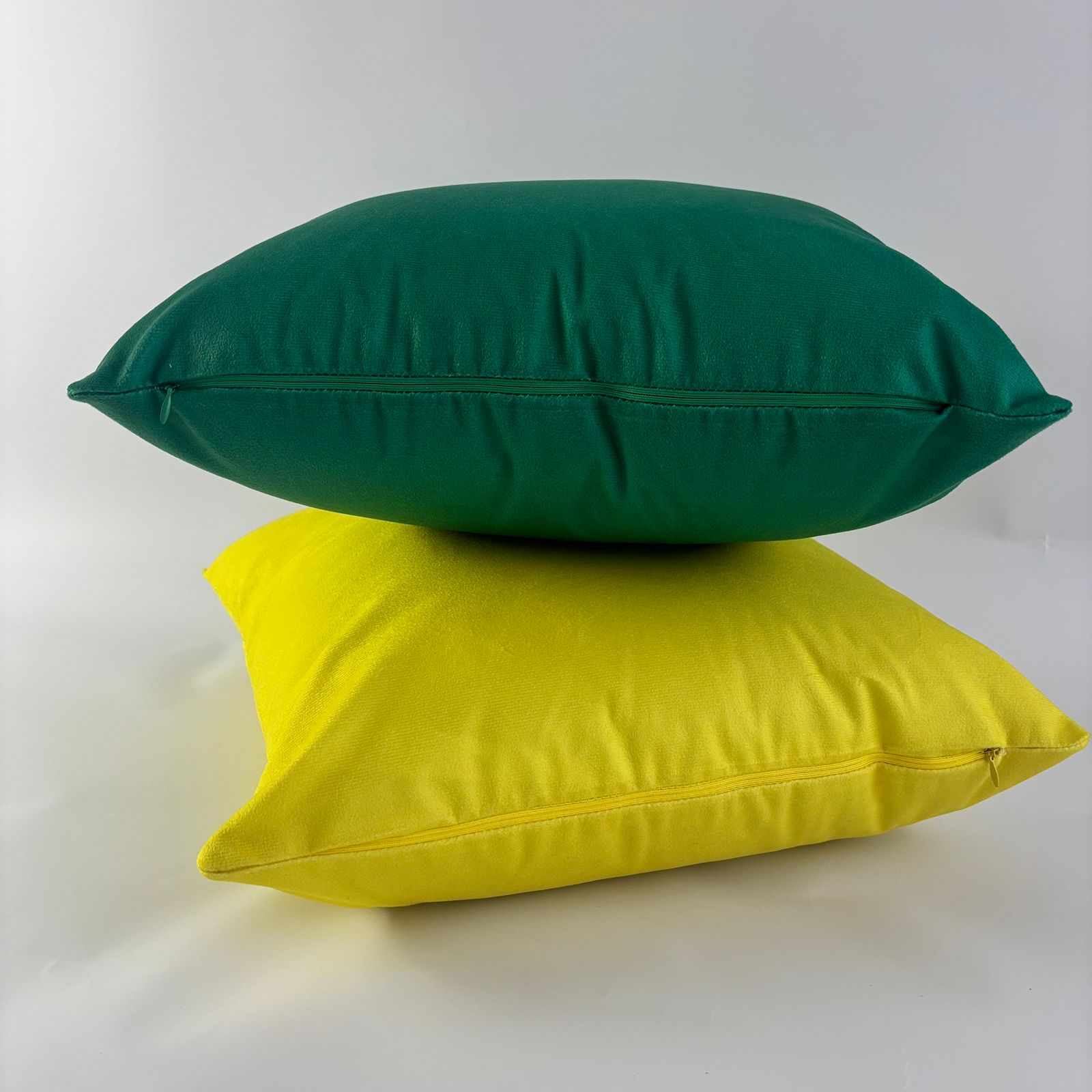 CAPAS DE ALMOFADA VERDE E AMARELO 