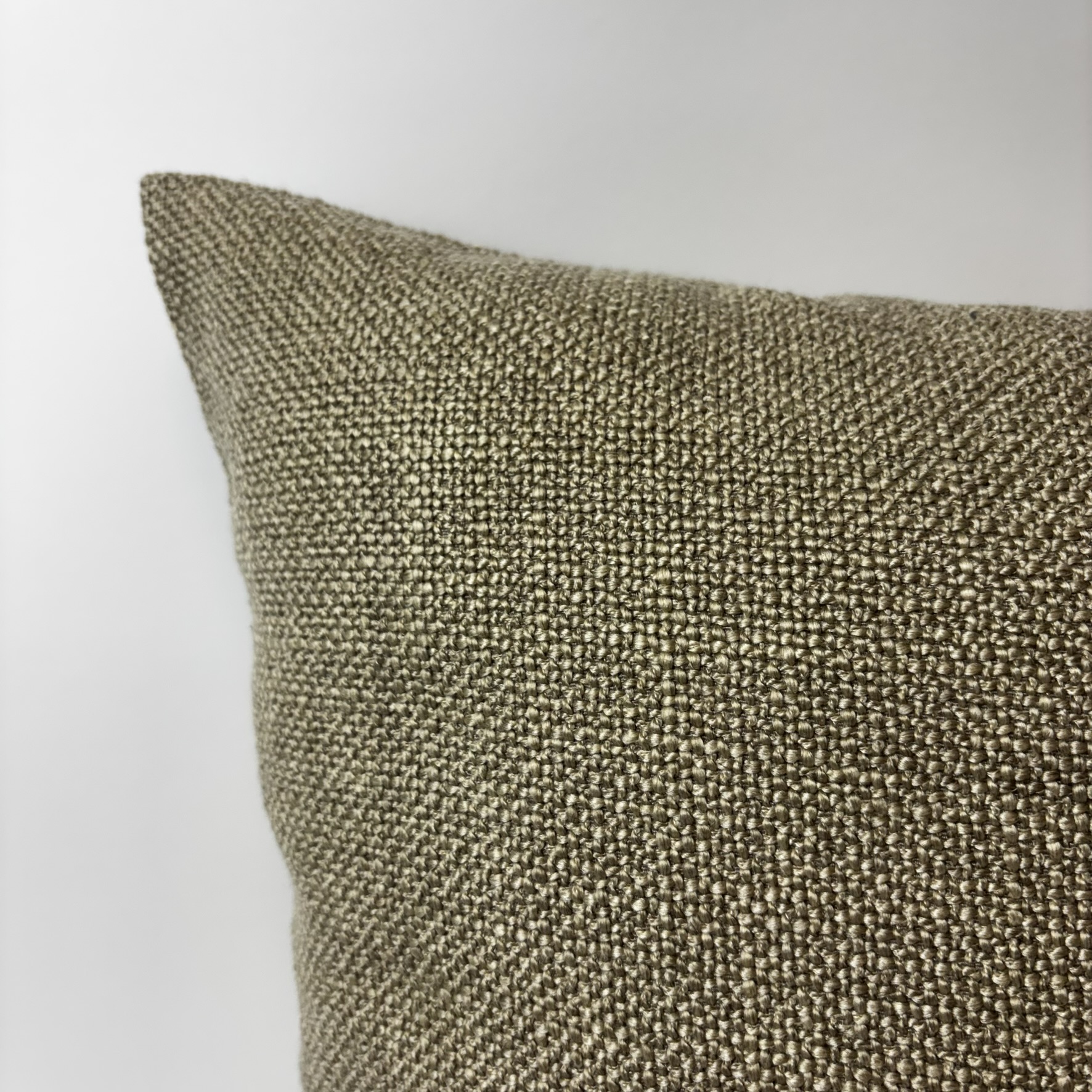 CAPA PARA ALMOFADA 50 X 50 CM  BOUCLÊ BEGE