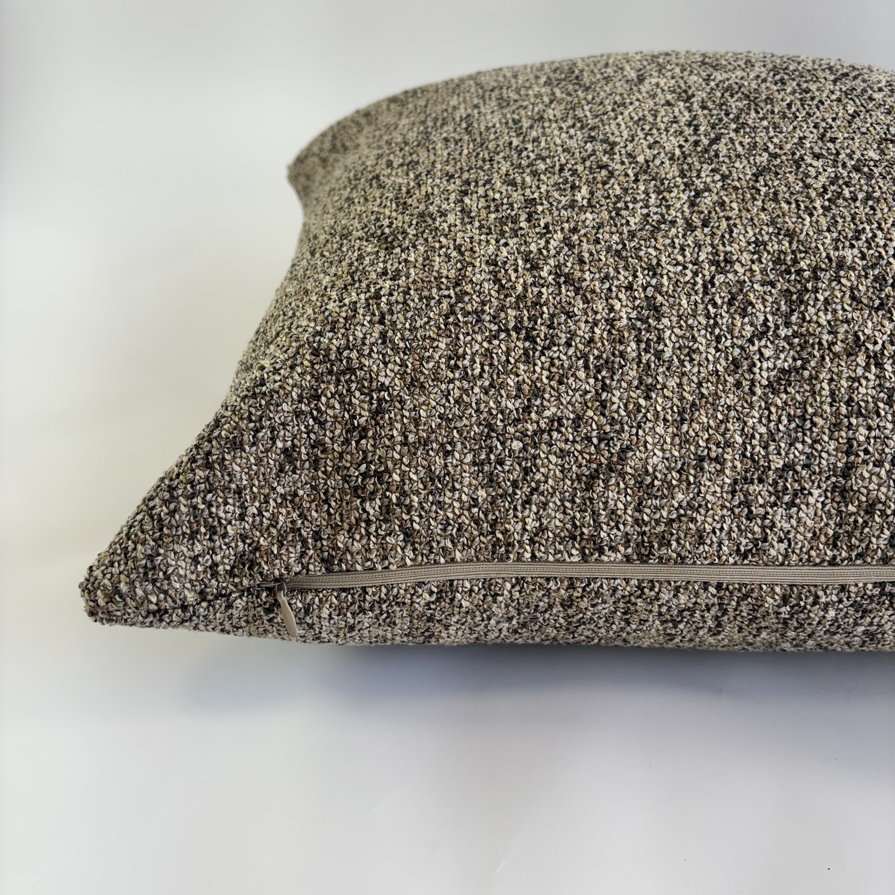 CAPA PARA ALMOFADA  BOUCLE MESCLA BEGE