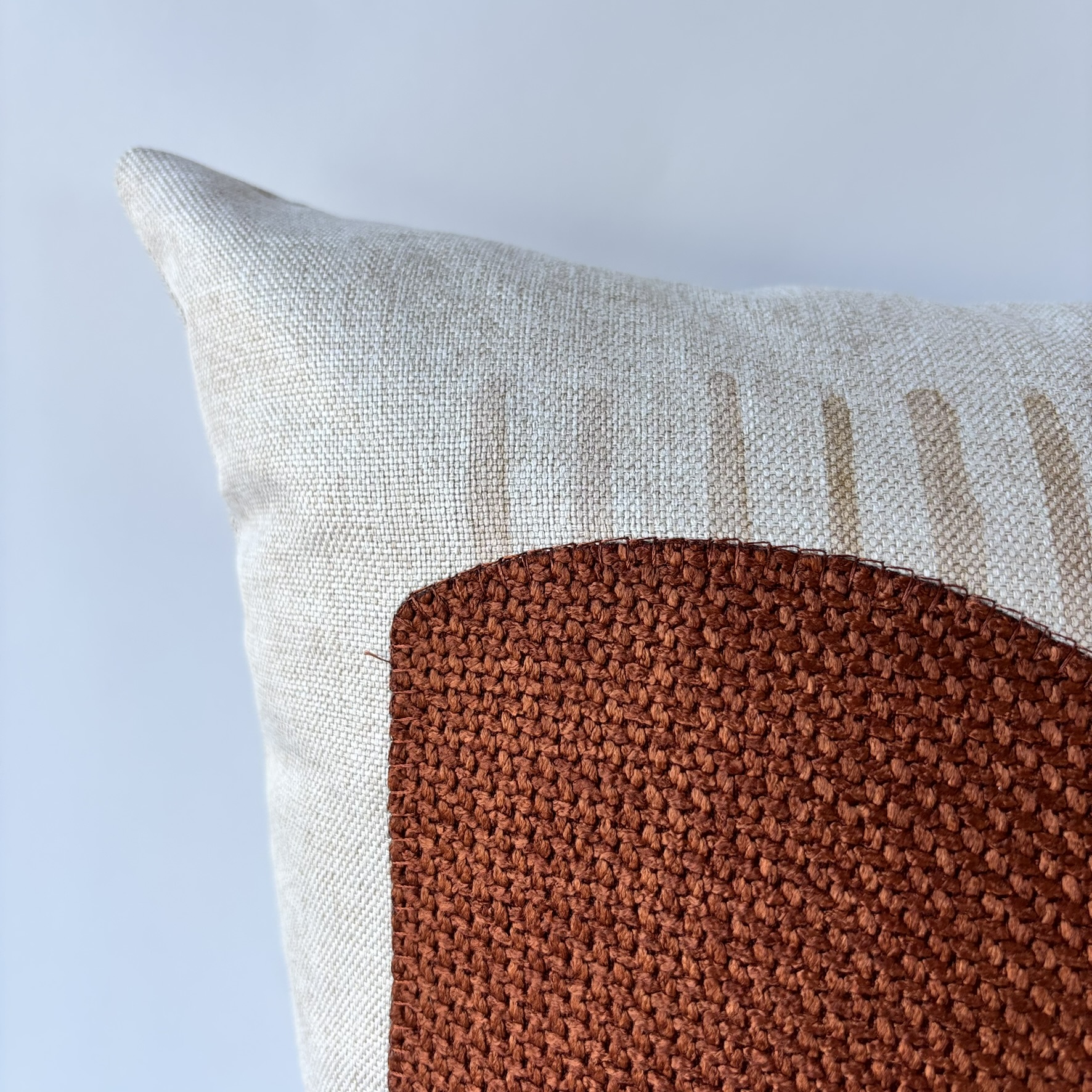 CAPA AMOF GEOM 43X43 TERRACOTA