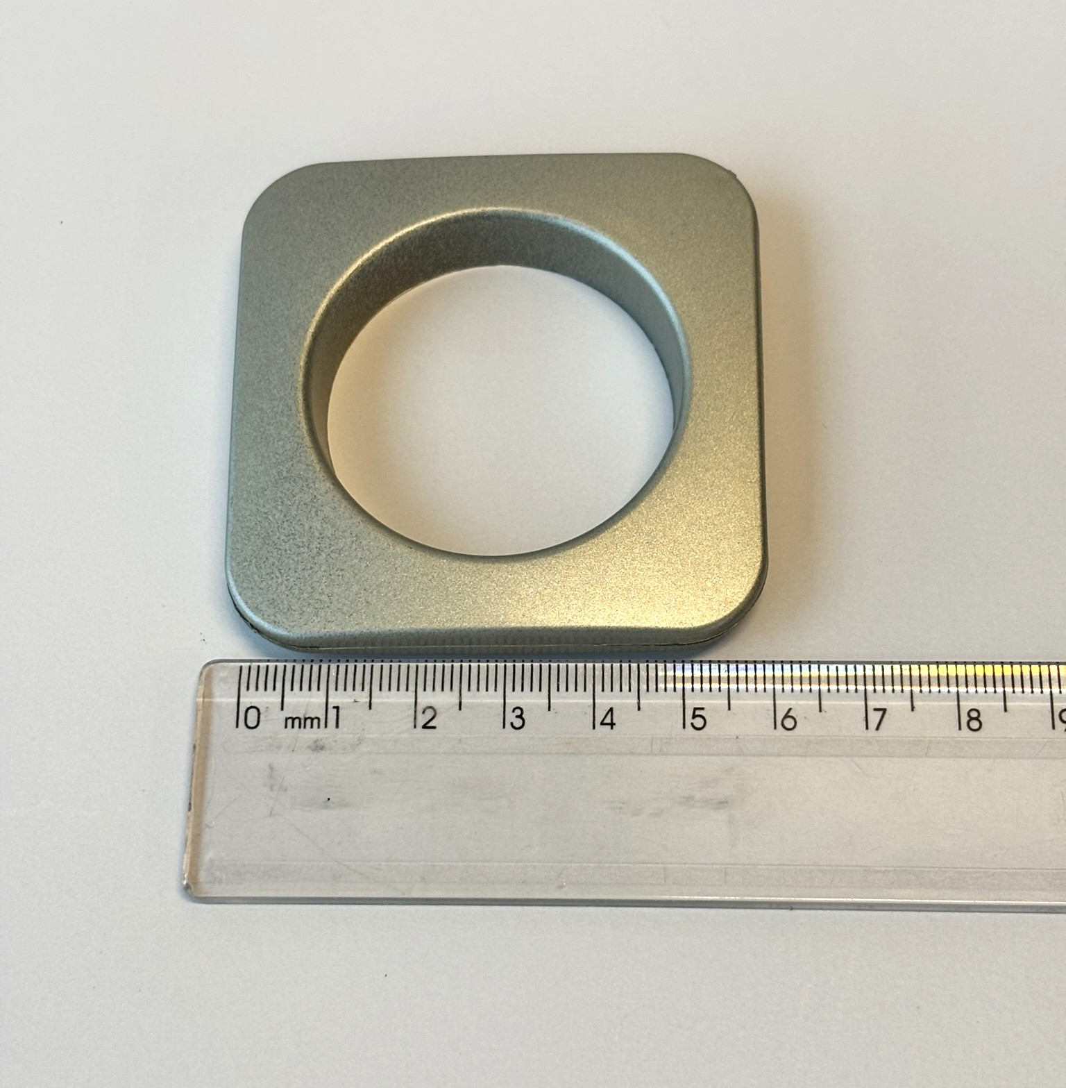 ILHOS AÇO ESC 28mm PINTADO