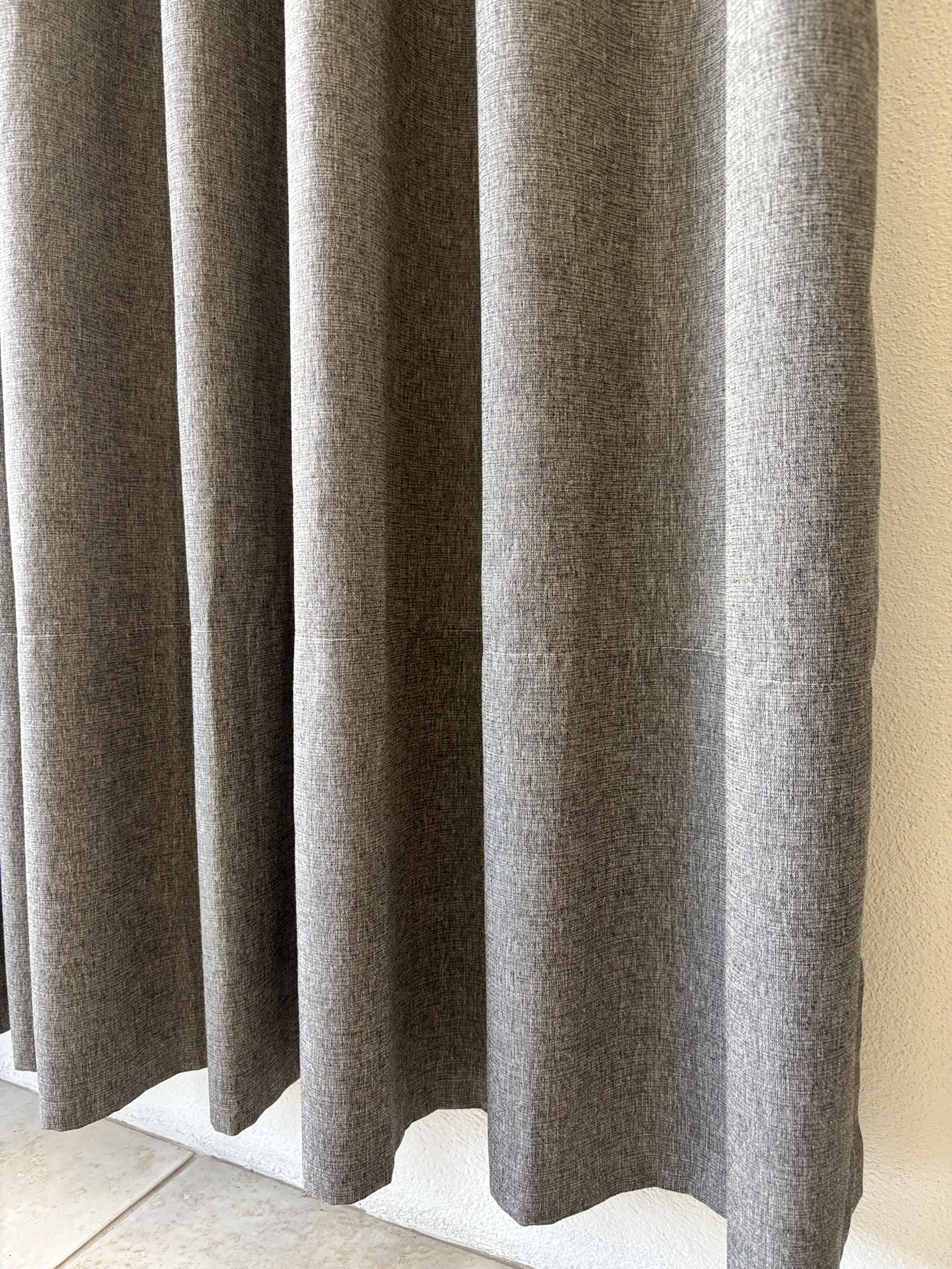 CORTINA C/ ILHOS SHANTUNG 