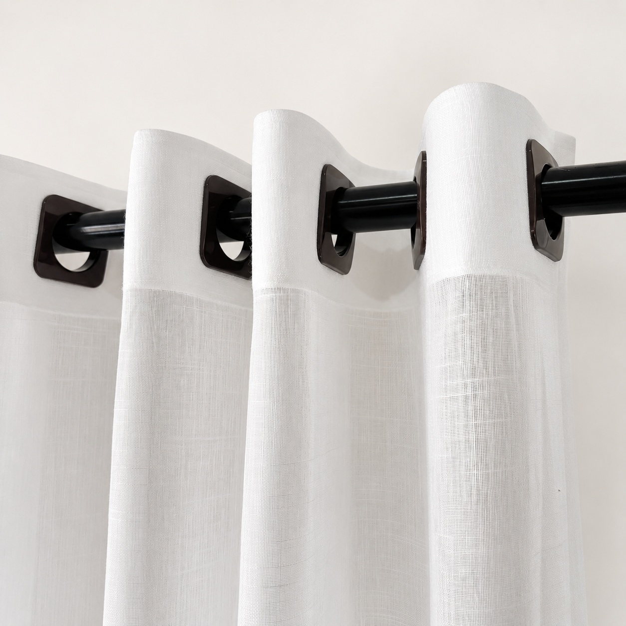 CORTINA DE ILHÓS COM TECIDO DE LINHO  SINTÉTICO  BRANCO