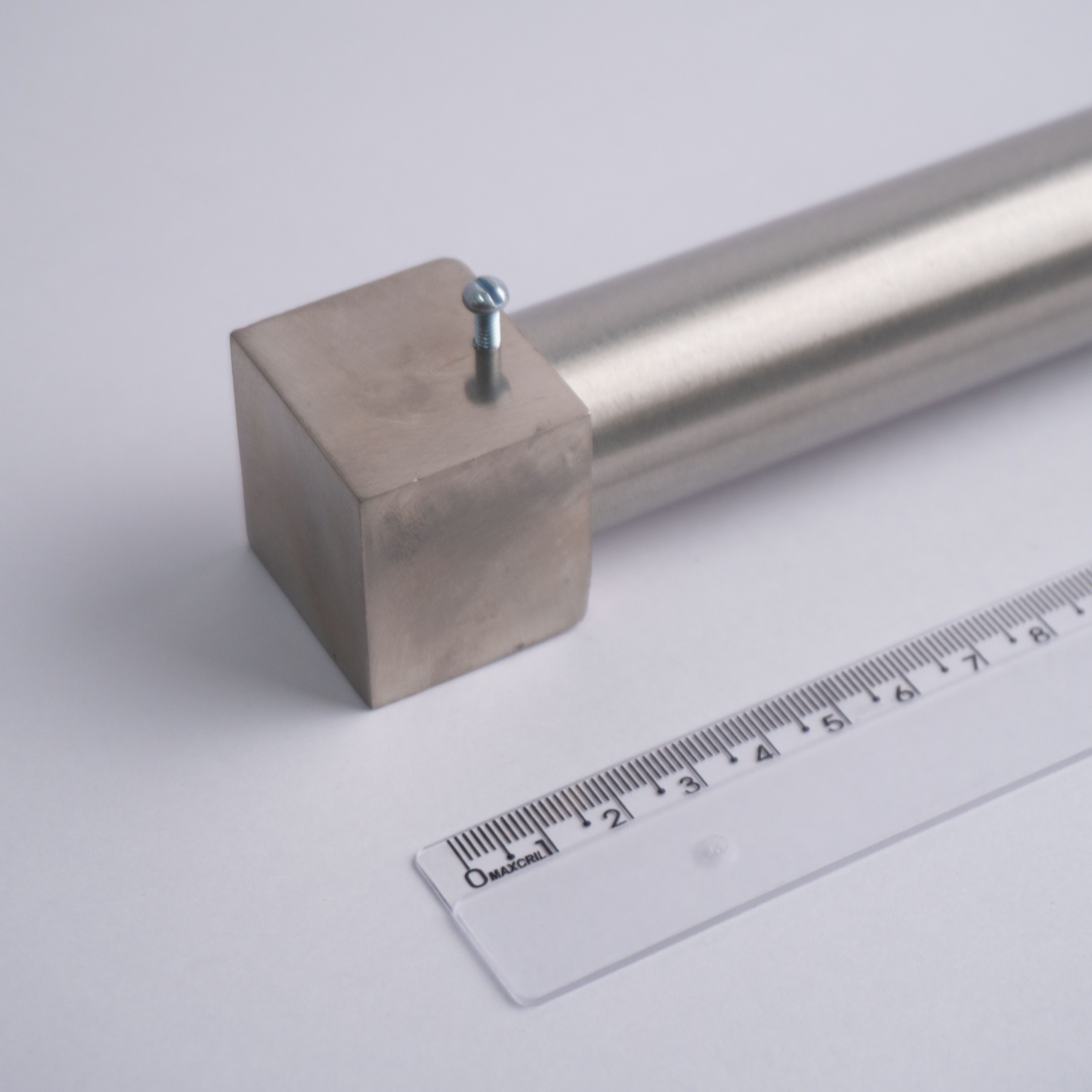 PONTEIRA PARA VARÃO DE  28mm TAMPA QUADRADA