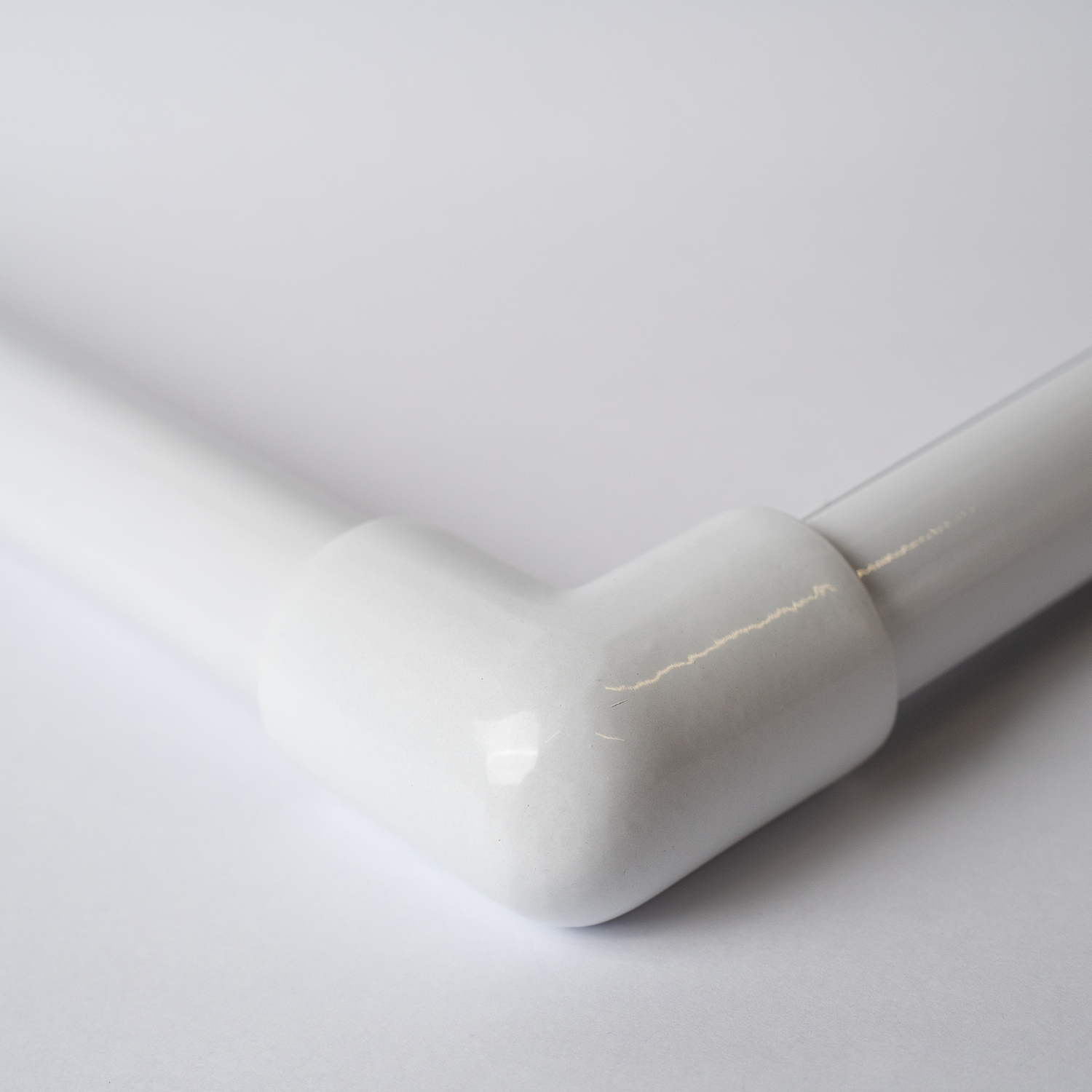 EMENDA DE PVC PARA VARAO DE CORTINA DE 28MM