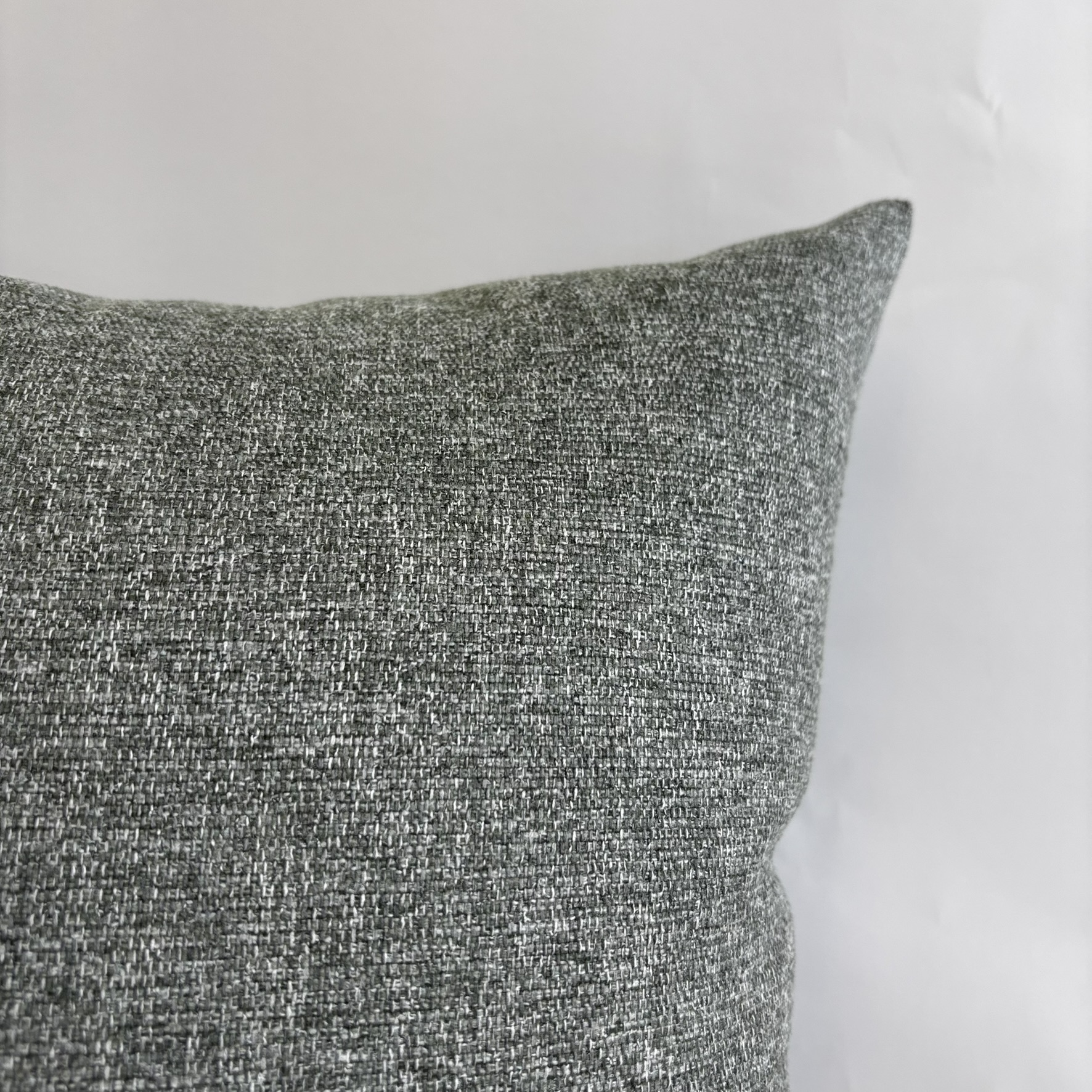 CAPA PARA ALMOFADA 50 X 50 CM  BOUCLÊ BAIXO VERDE CLARO